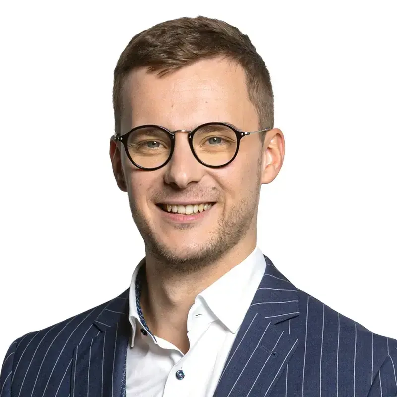 Wiktor Lesiak, www.magazyny.pl, JLL